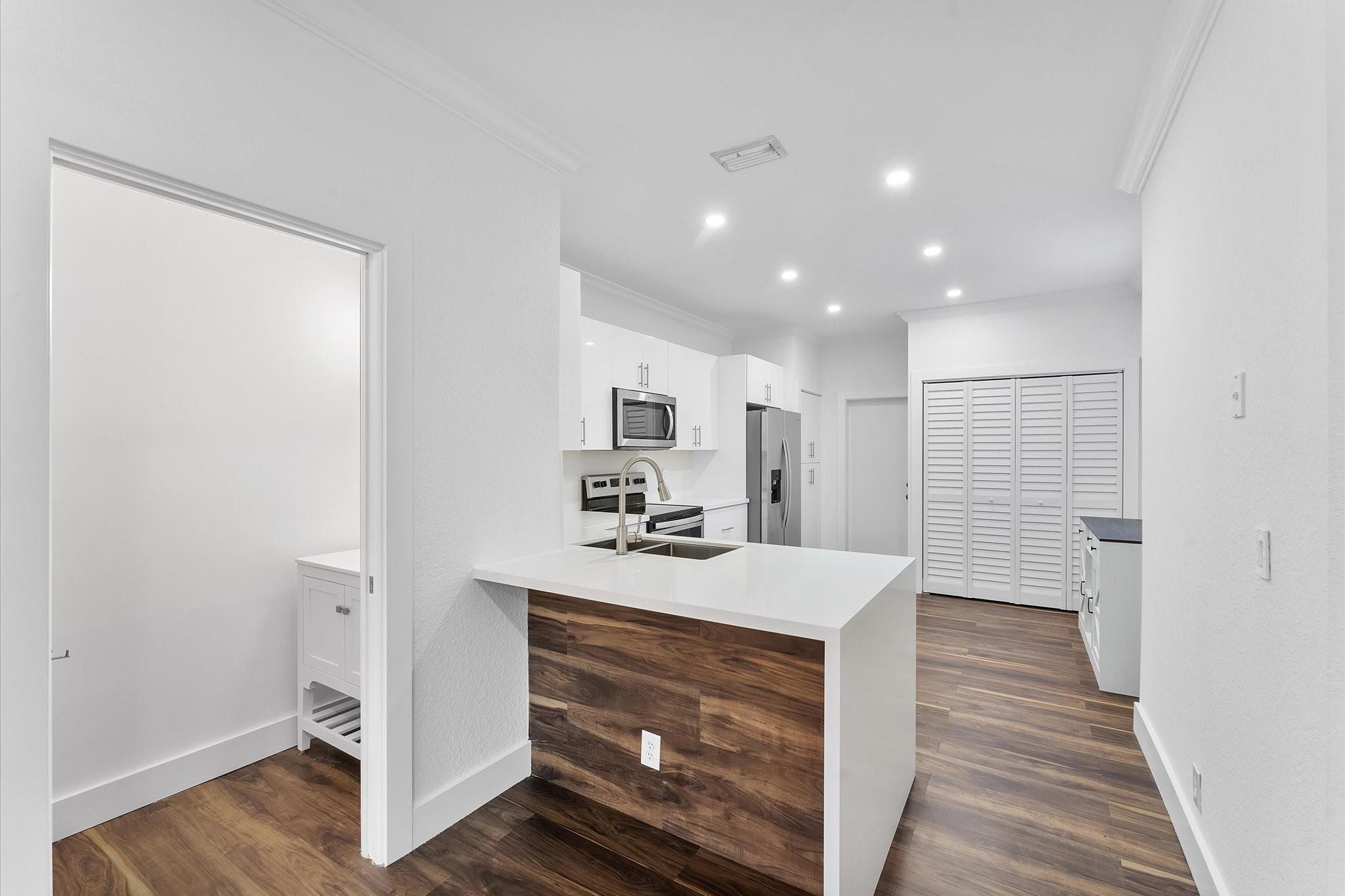 Sector 2 Boundary 165-36 - Residential Lease