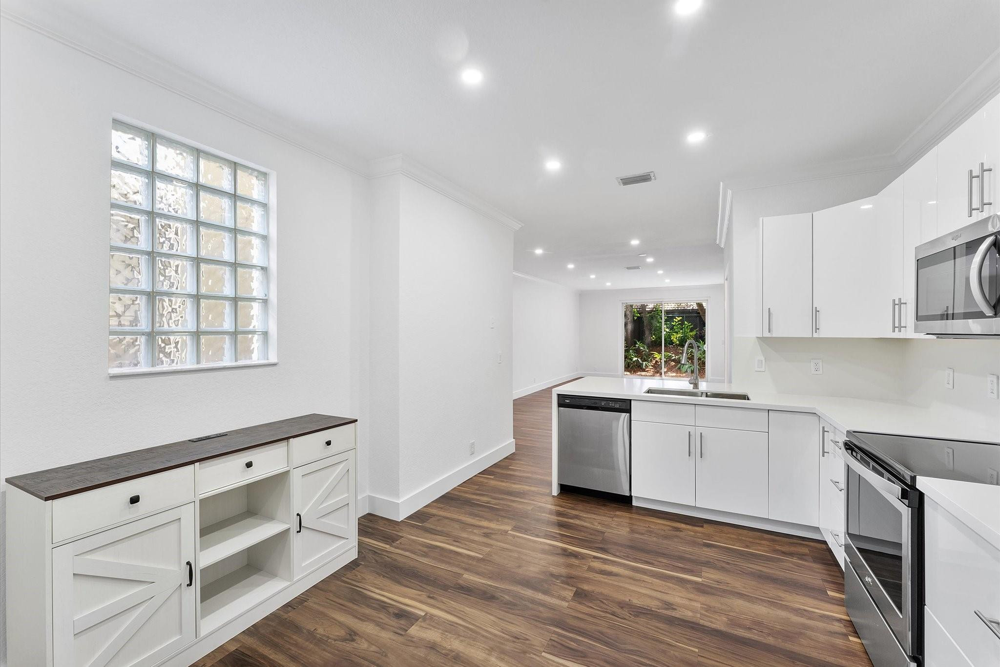 Sector 2 Boundary 165-36 - Residential Lease