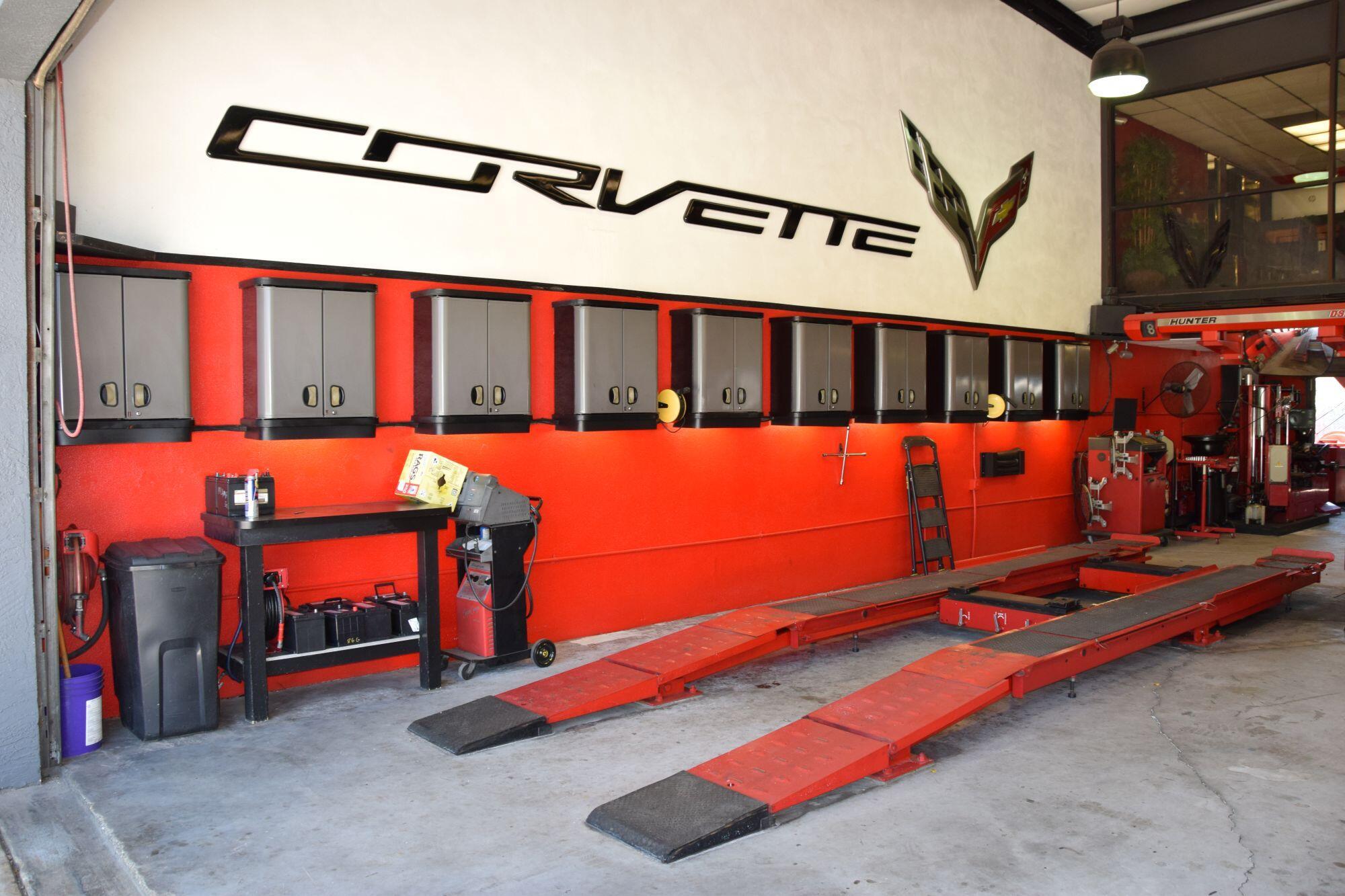 JUPITER CENTER - Commercial Sale