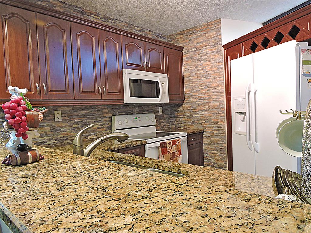 SOMERSET - Residential