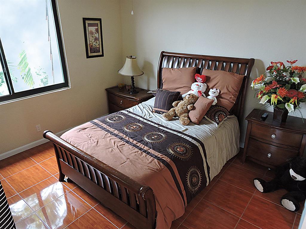 SOMERSET - Residential