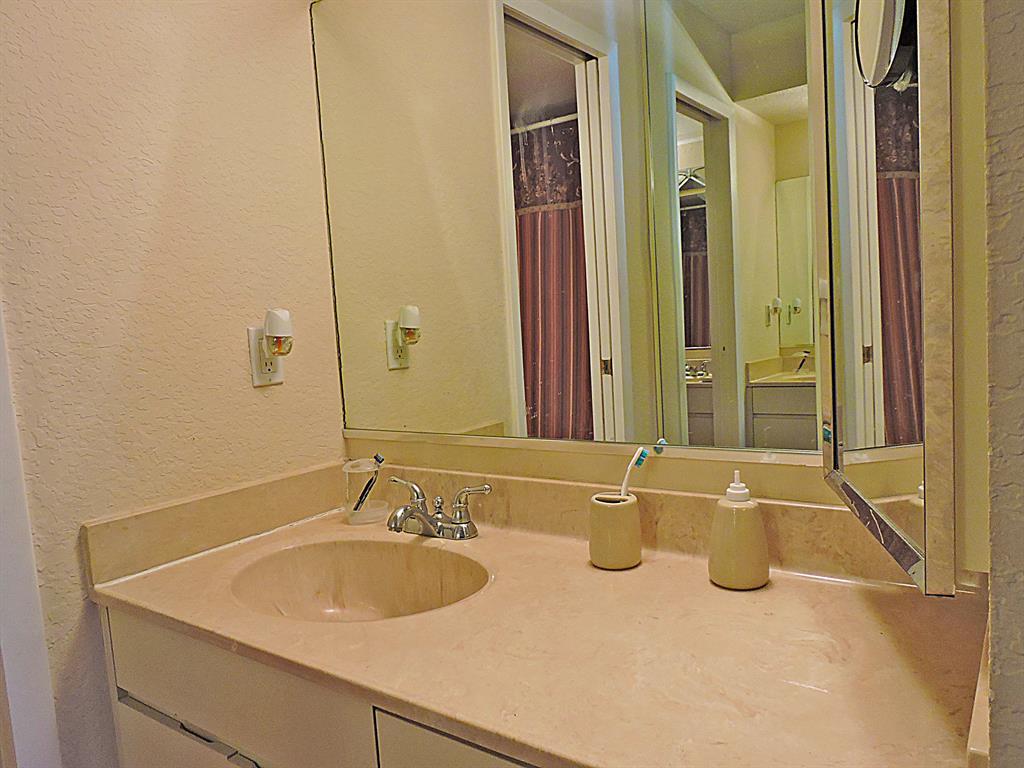 SOMERSET - Residential