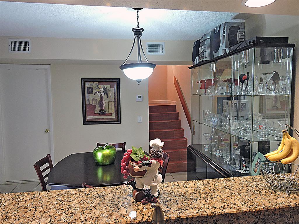 SOMERSET - Residential