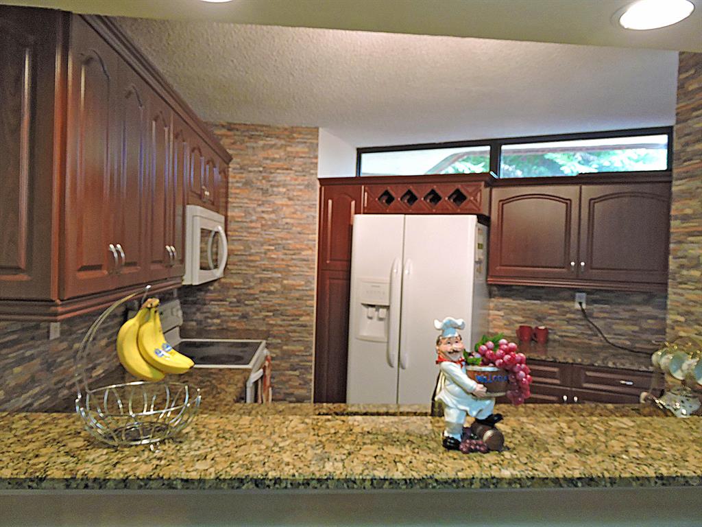 SOMERSET - Residential