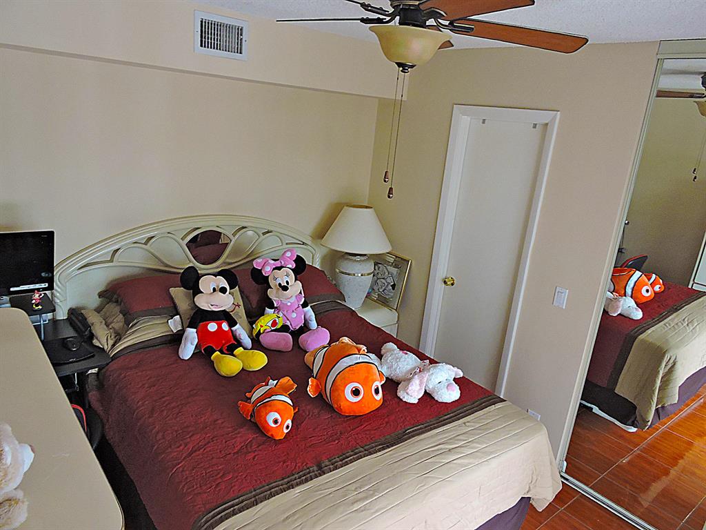 SOMERSET - Residential