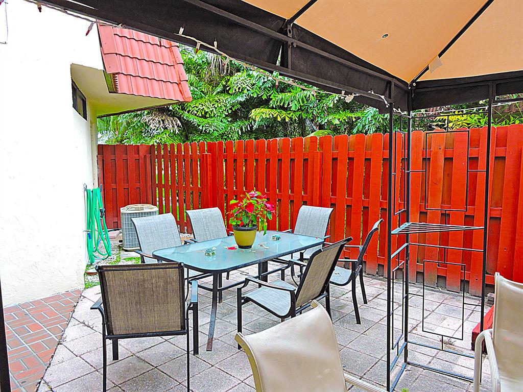 SOMERSET - Residential