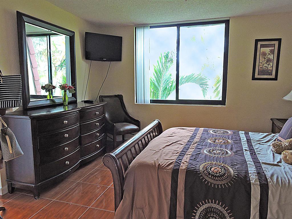 SOMERSET - Residential