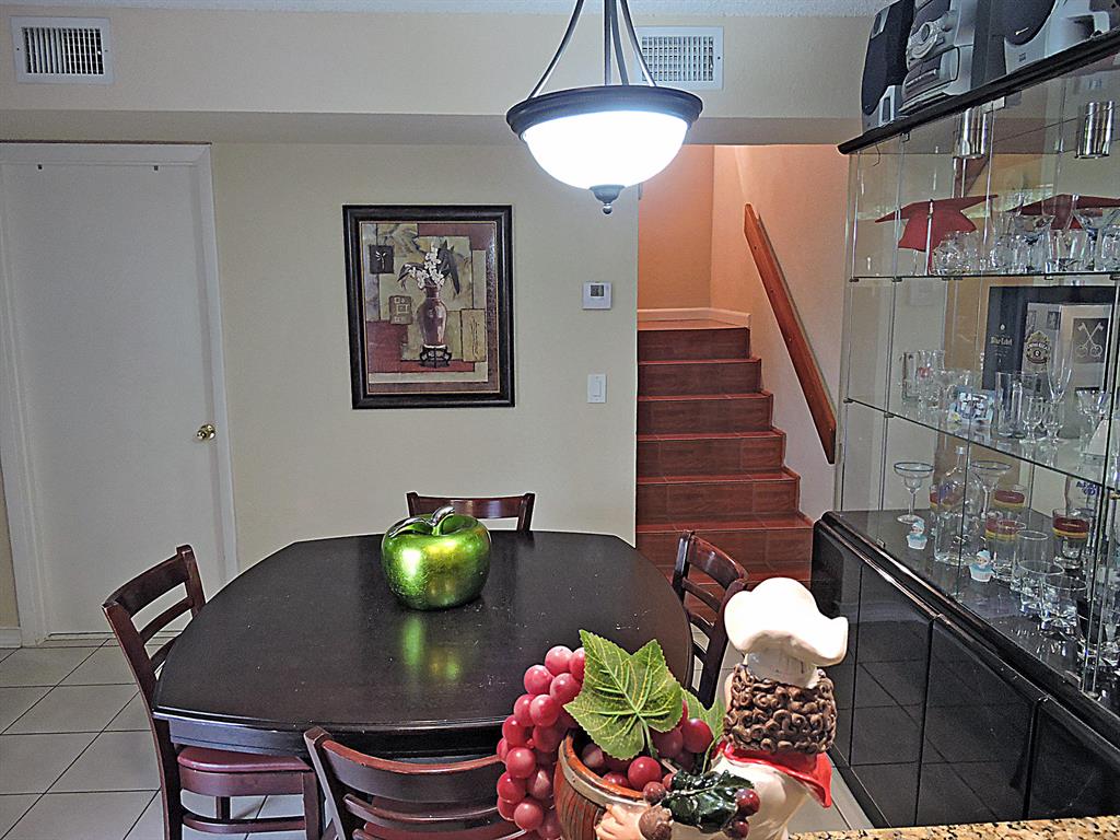 SOMERSET - Residential