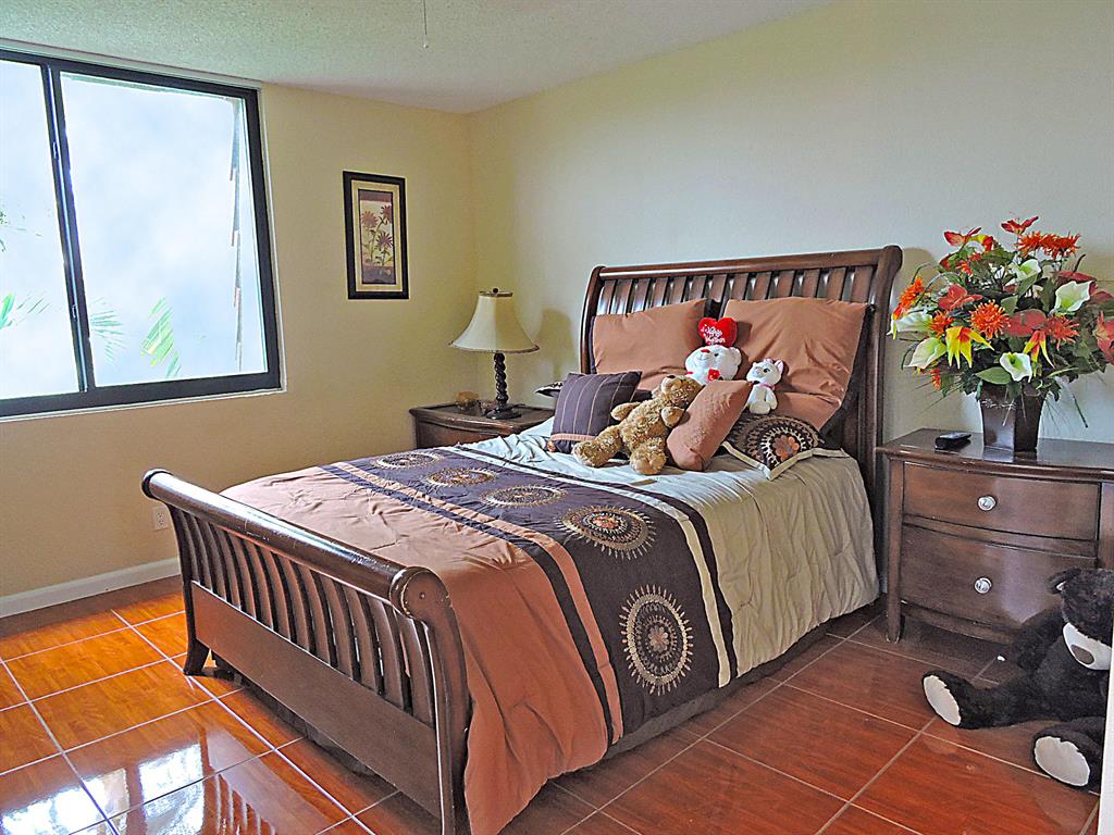 SOMERSET - Residential