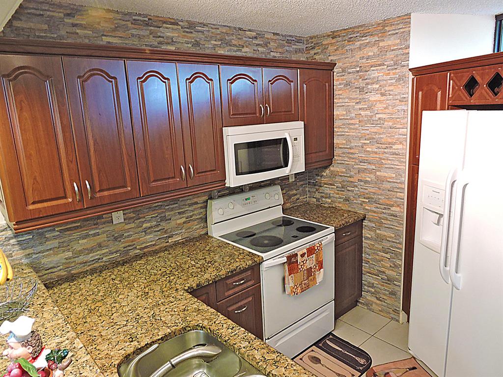 SOMERSET - Residential