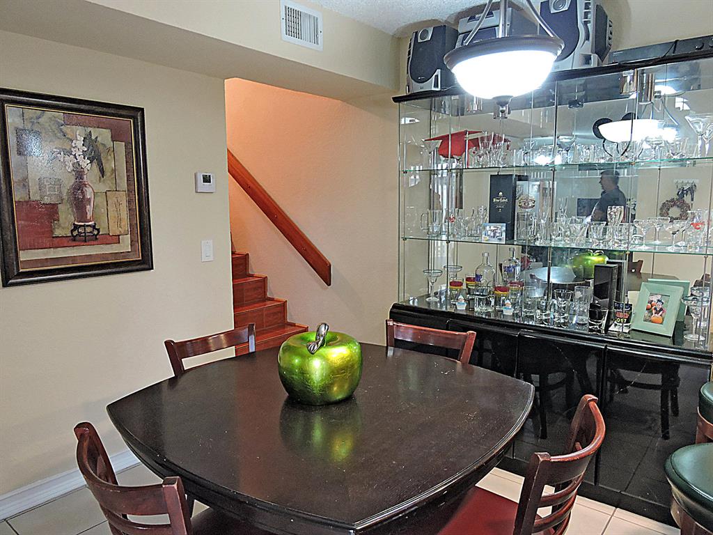 SOMERSET - Residential