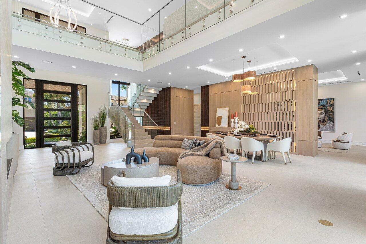 ROYAL PALM YACHT & COUNTR - Residential