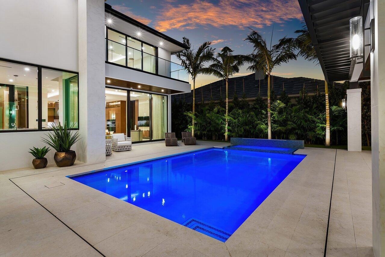 ROYAL PALM YACHT & COUNTR - Residential