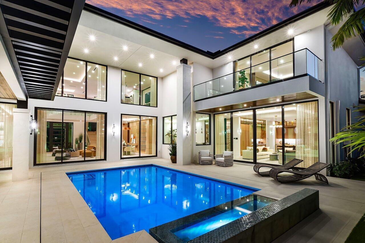 ROYAL PALM YACHT & COUNTR - Residential