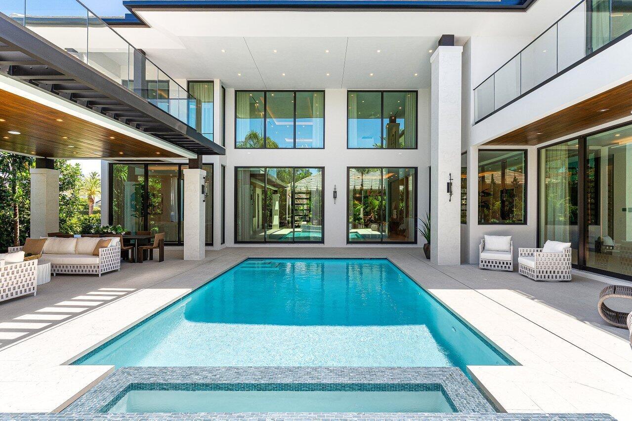 ROYAL PALM YACHT & COUNTR - Residential