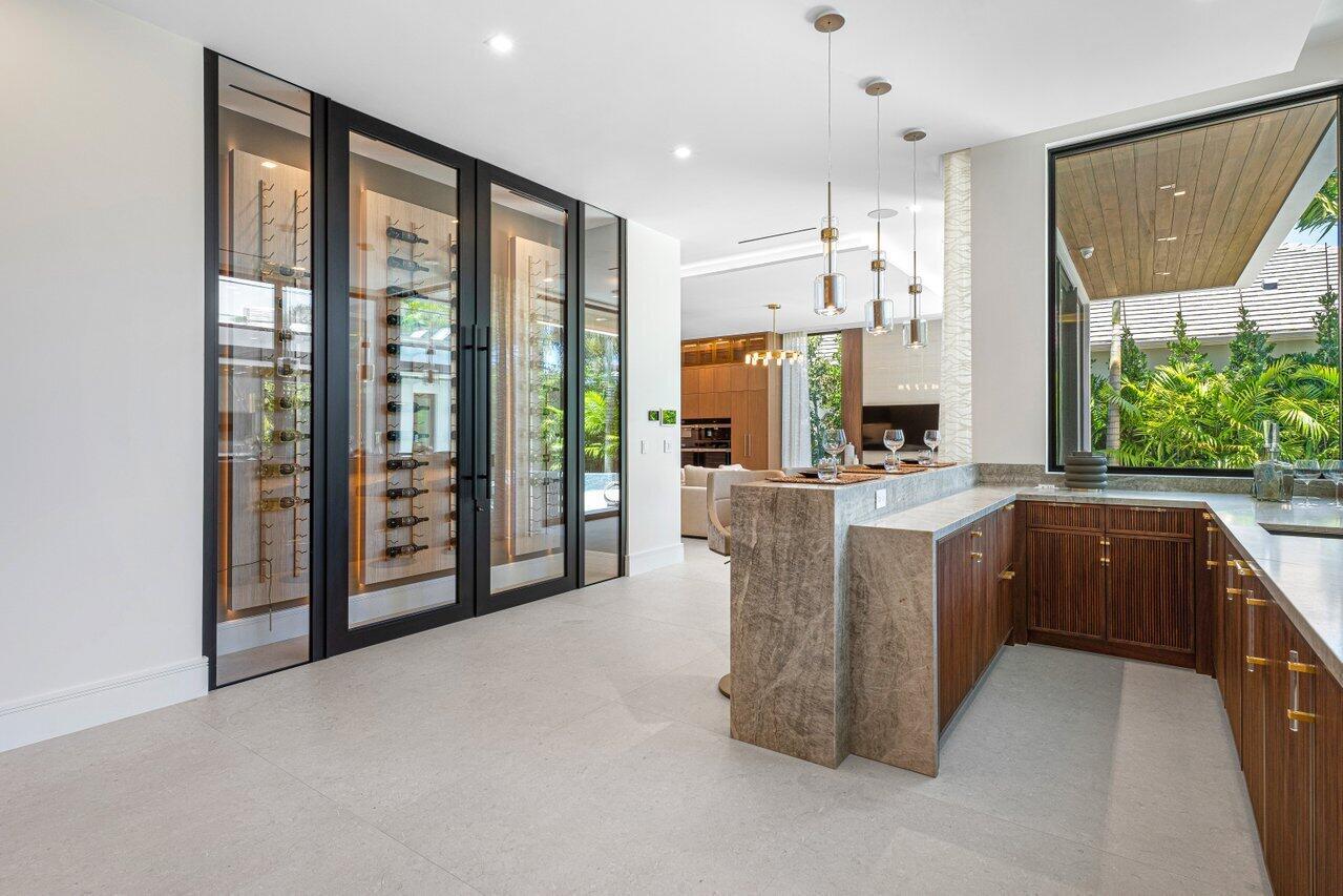 ROYAL PALM YACHT & COUNTR - Residential