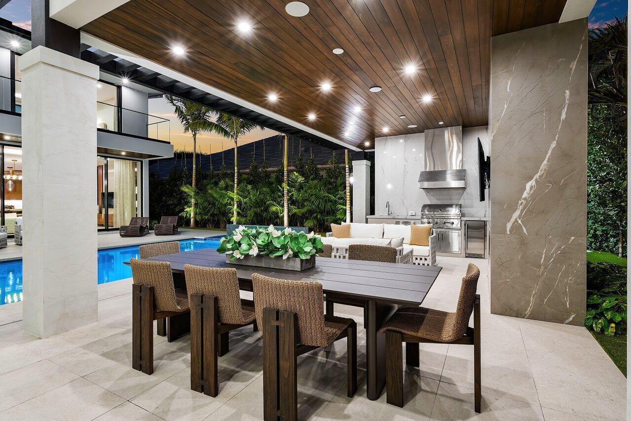 ROYAL PALM YACHT & COUNTR - Residential