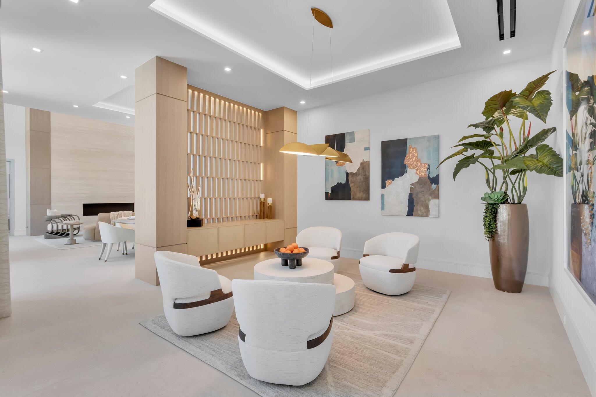 ROYAL PALM YACHT & COUNTR - Residential