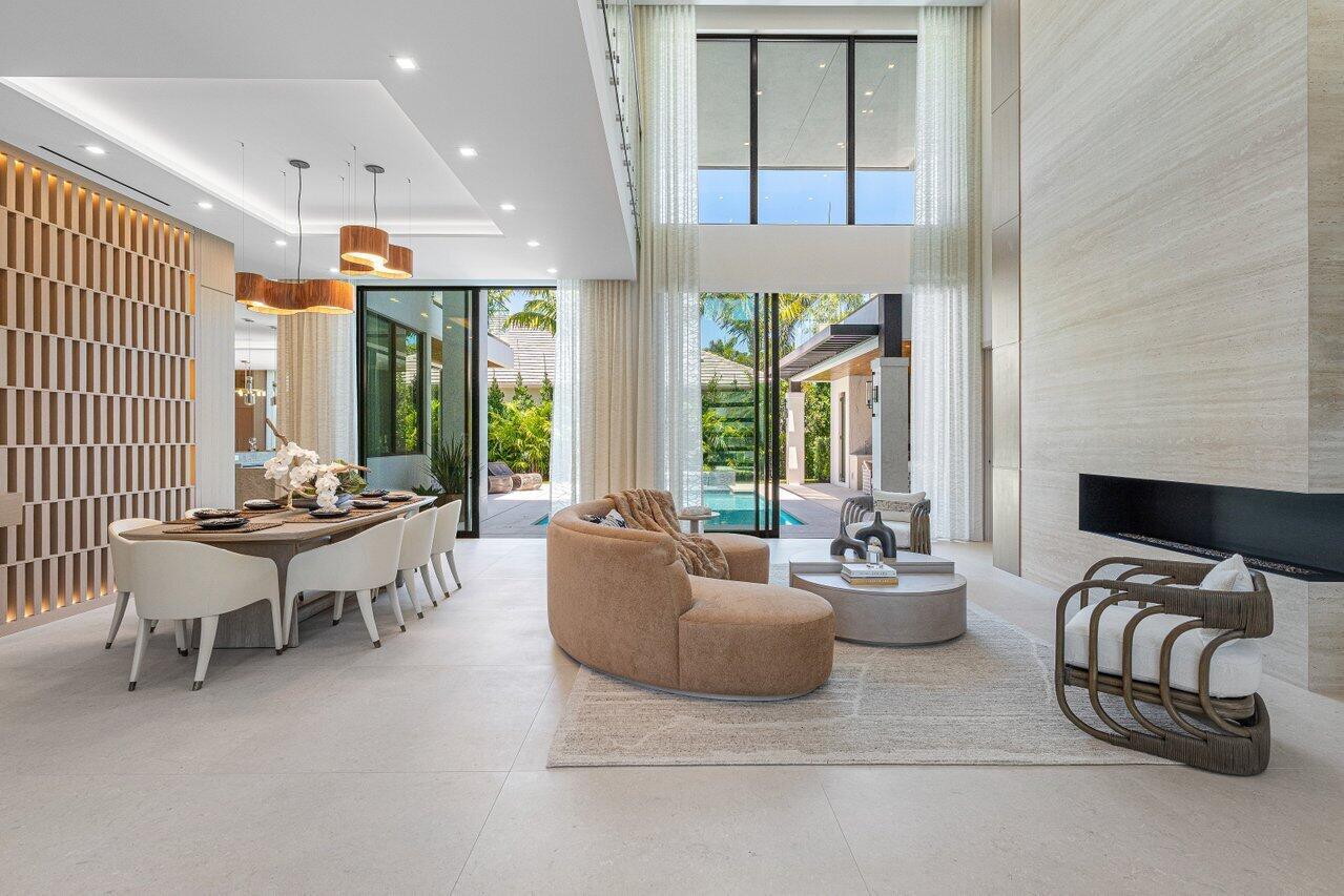 ROYAL PALM YACHT & COUNTR - Residential