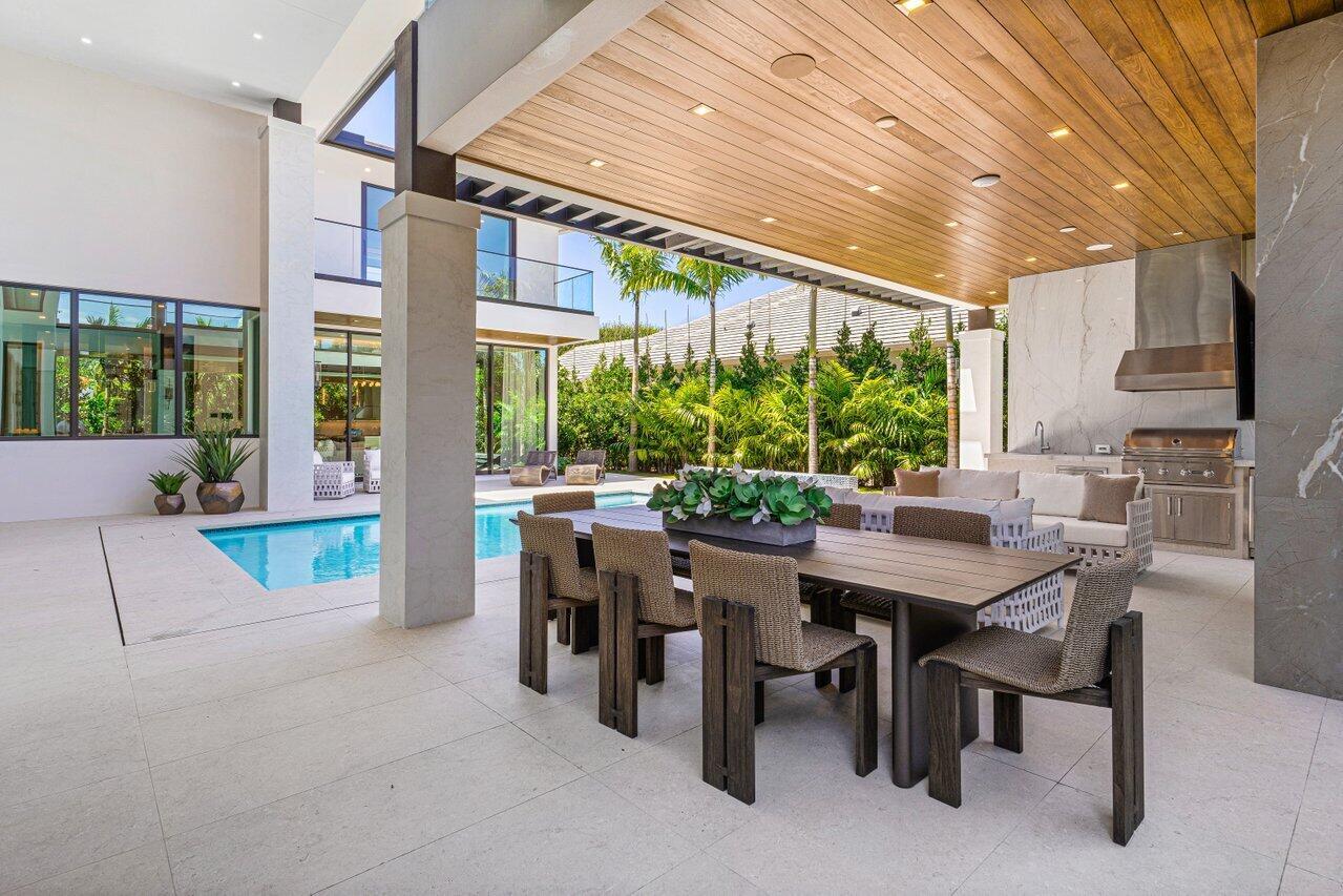 ROYAL PALM YACHT & COUNTR - Residential