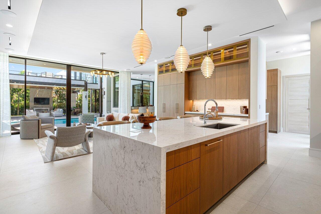 ROYAL PALM YACHT & COUNTR - Residential