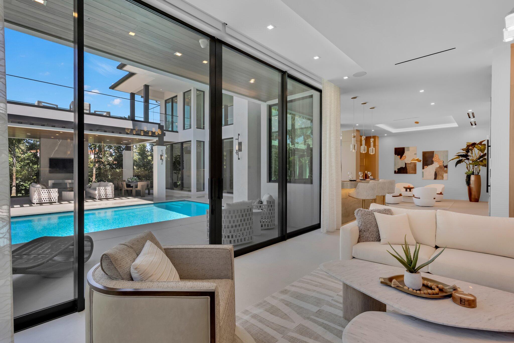 ROYAL PALM YACHT & COUNTR - Residential