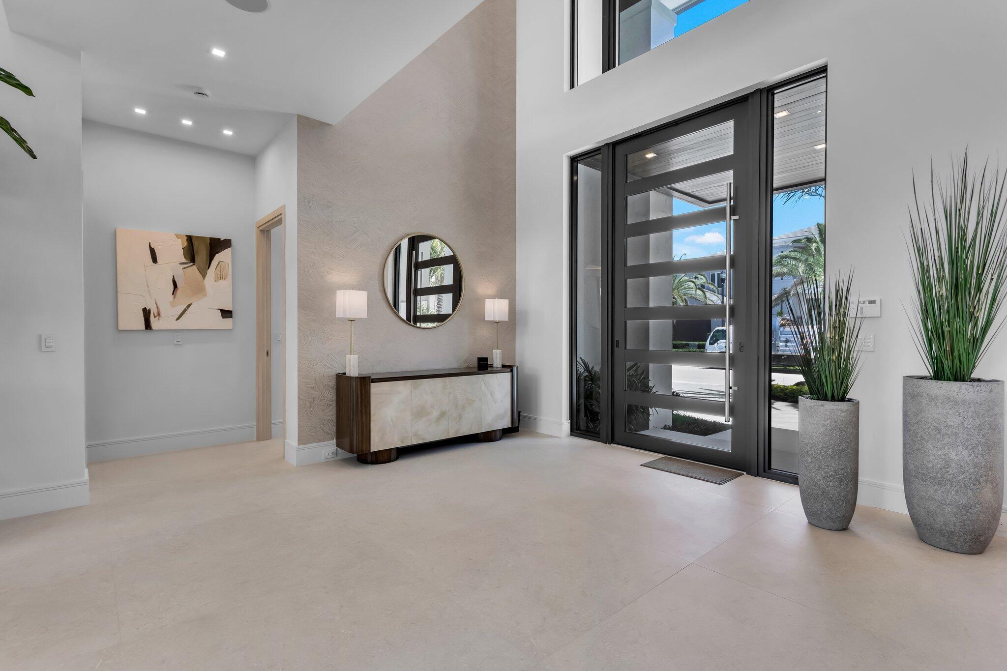 ROYAL PALM YACHT & COUNTR - Residential