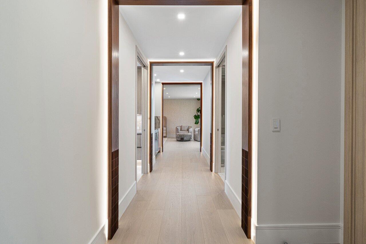 ROYAL PALM YACHT & COUNTR - Residential