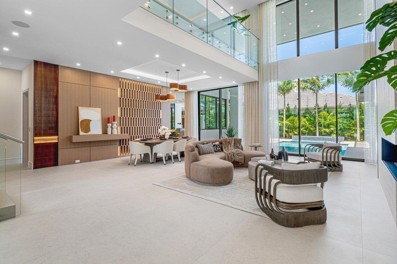 ROYAL PALM YACHT & COUNTR - Residential