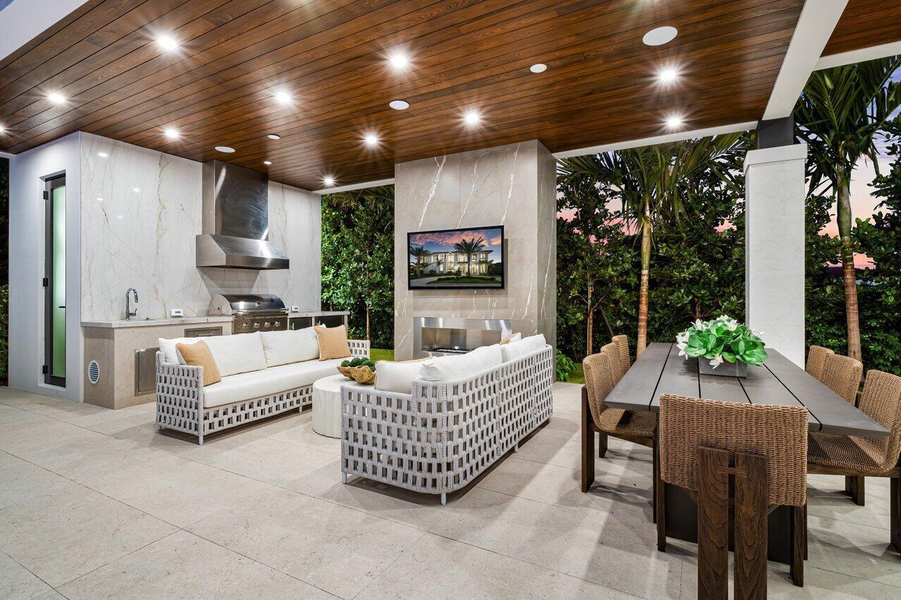 ROYAL PALM YACHT & COUNTR - Residential