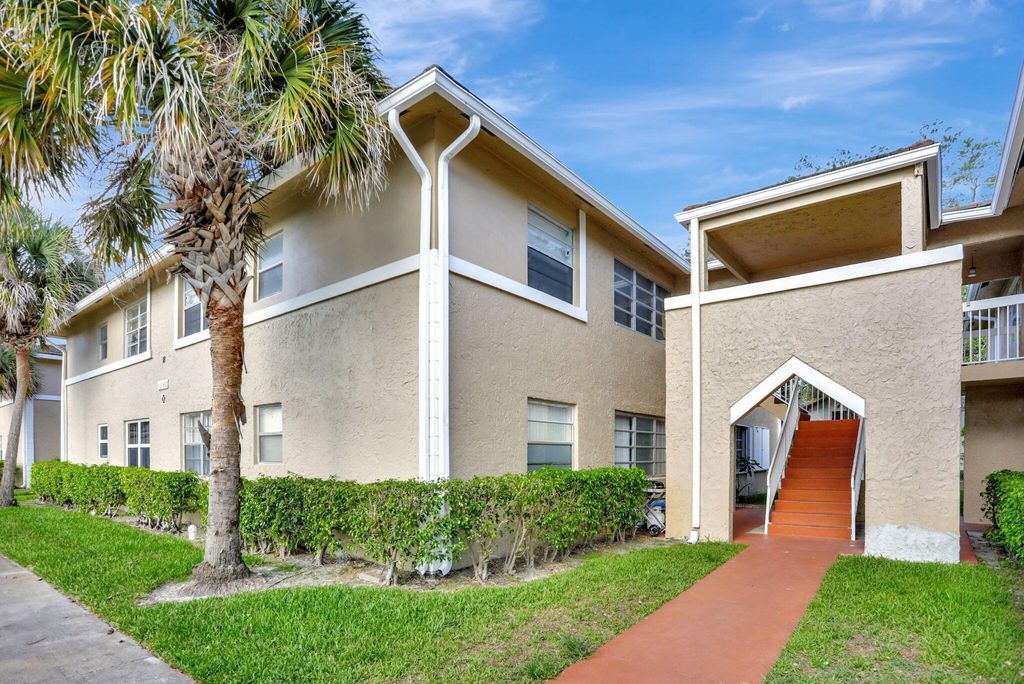 Photo of 832 Twin Lakes Drive #18-G, Coral Springs, FL 33071 (MLS # R11094865)