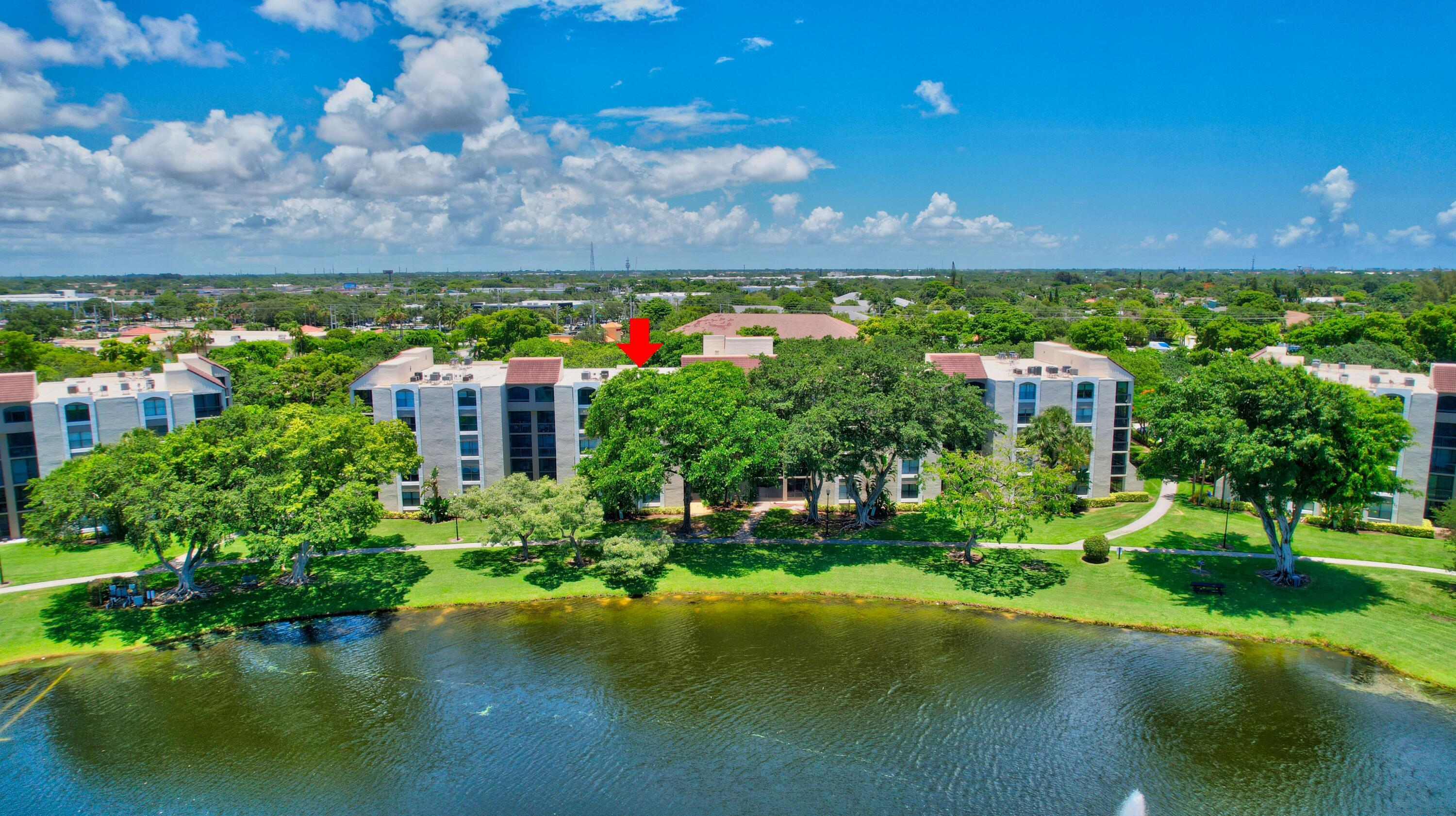 LAKESIDE CONDO - Residential Lease