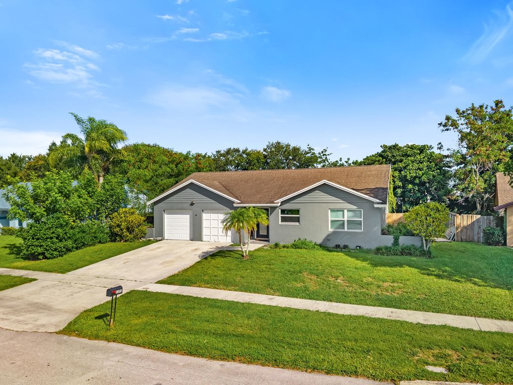 Photo of 1171 Kinglet Terrace, Wellington, FL 33414 (MLS # B26055380)