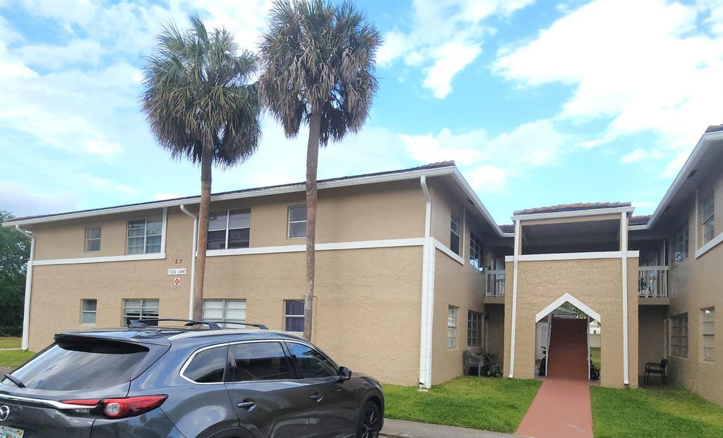 Photo of 1039 Twin Lakes Drive #27-G, Coral Springs, FL 33071 (MLS # R11075635)