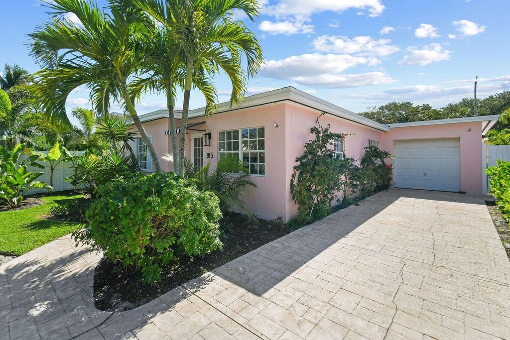 Photo of 815 N Ocean Breeze, Lake Worth Beach, FL 33460 (MLS # R11136141)