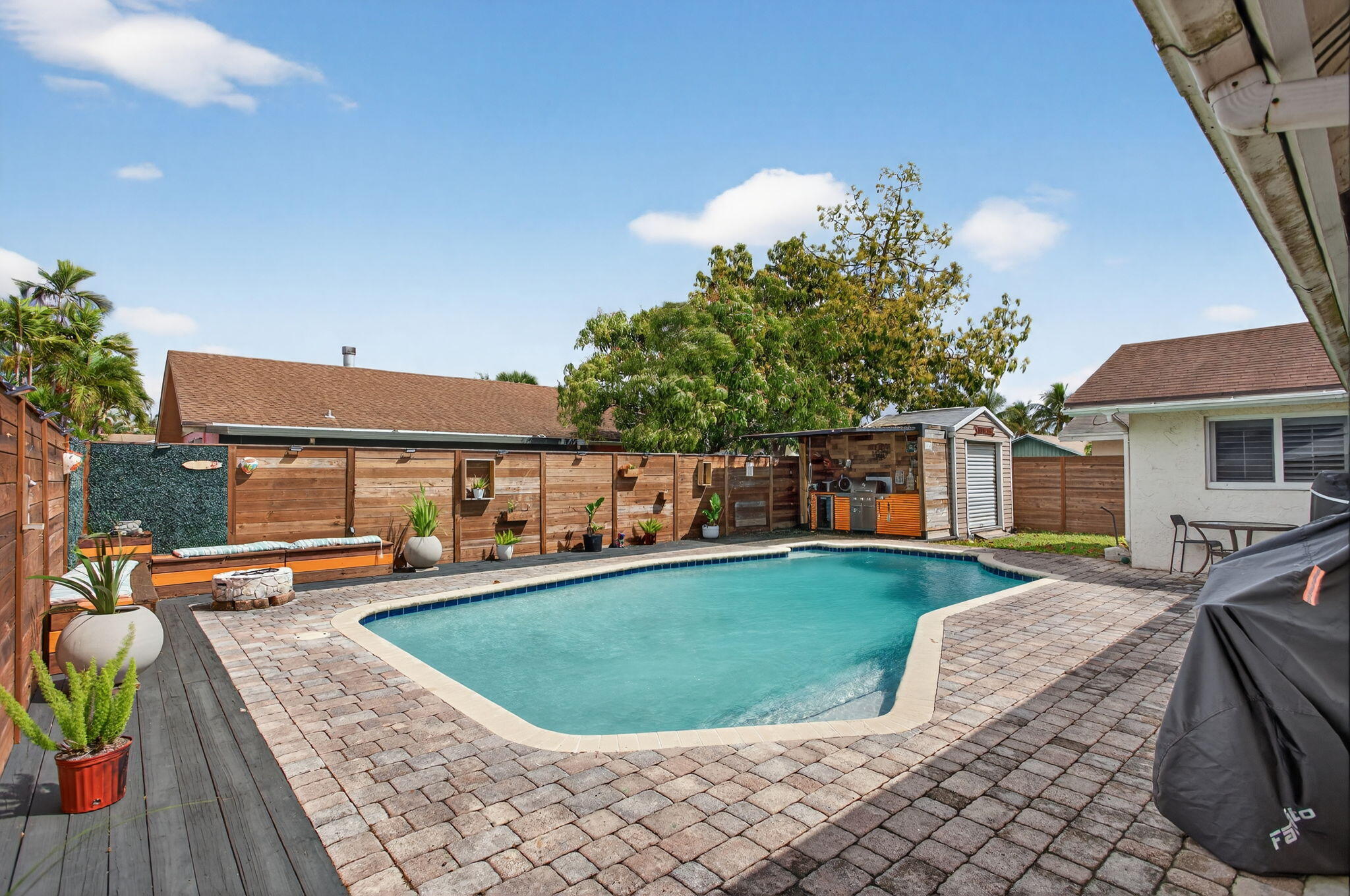 LAUDERDALE NORTH PARK SECTION 6 - Residential