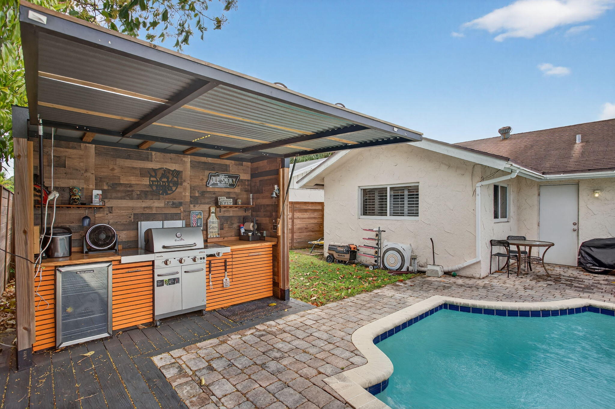 LAUDERDALE NORTH PARK SECTION 6 - Residential