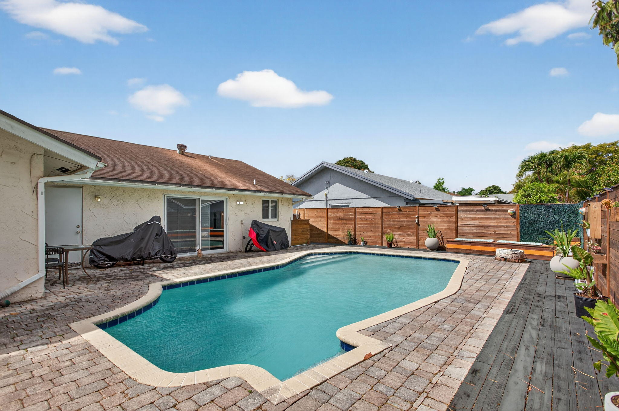 LAUDERDALE NORTH PARK SECTION 6 - Residential