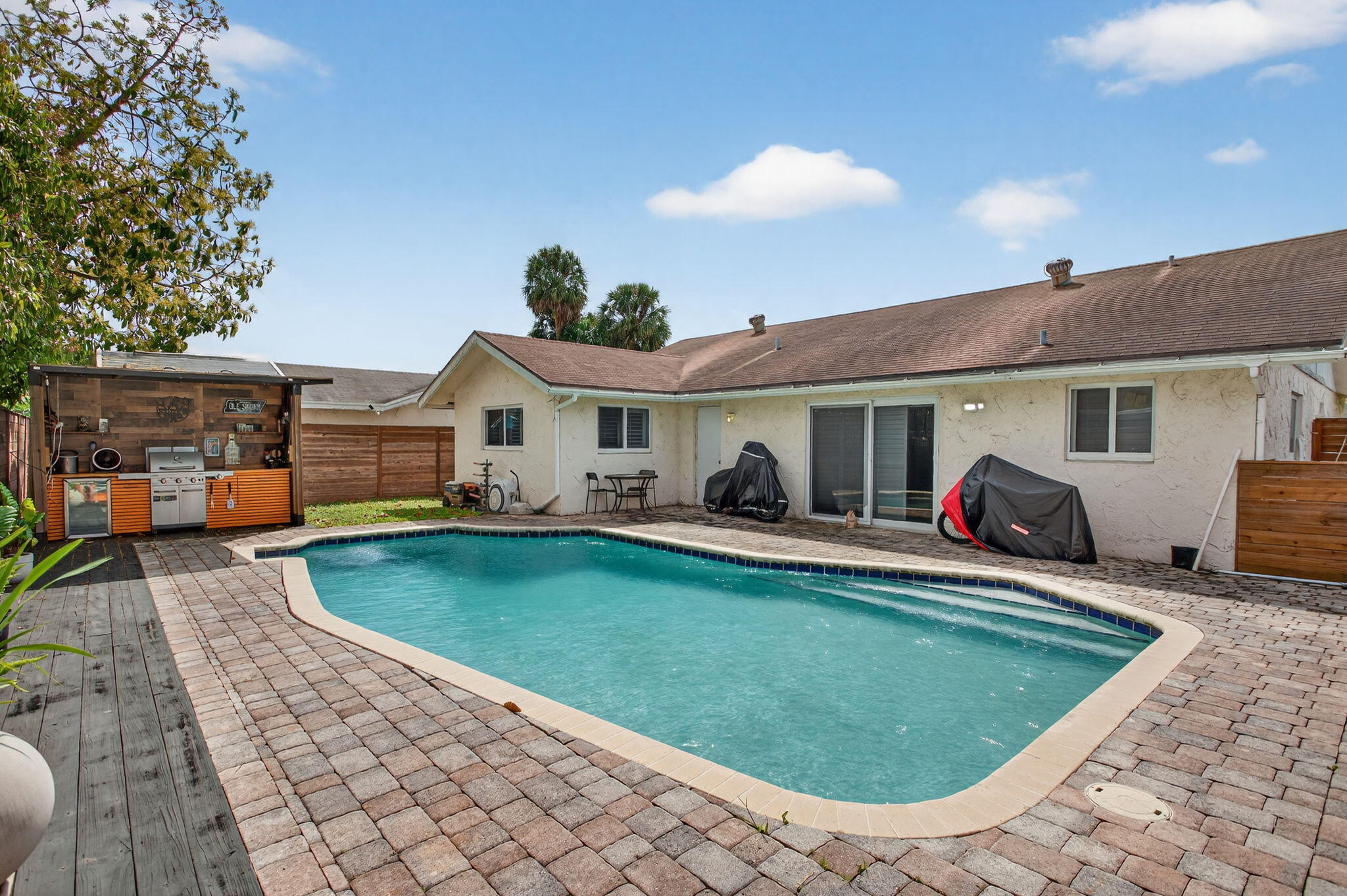 LAUDERDALE NORTH PARK SECTION 6 - Residential