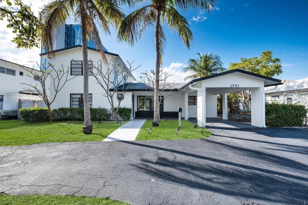 Photo of 1551 SE 23rd Avenue, Pompano Beach, FL 33062 (MLS # F10545634)