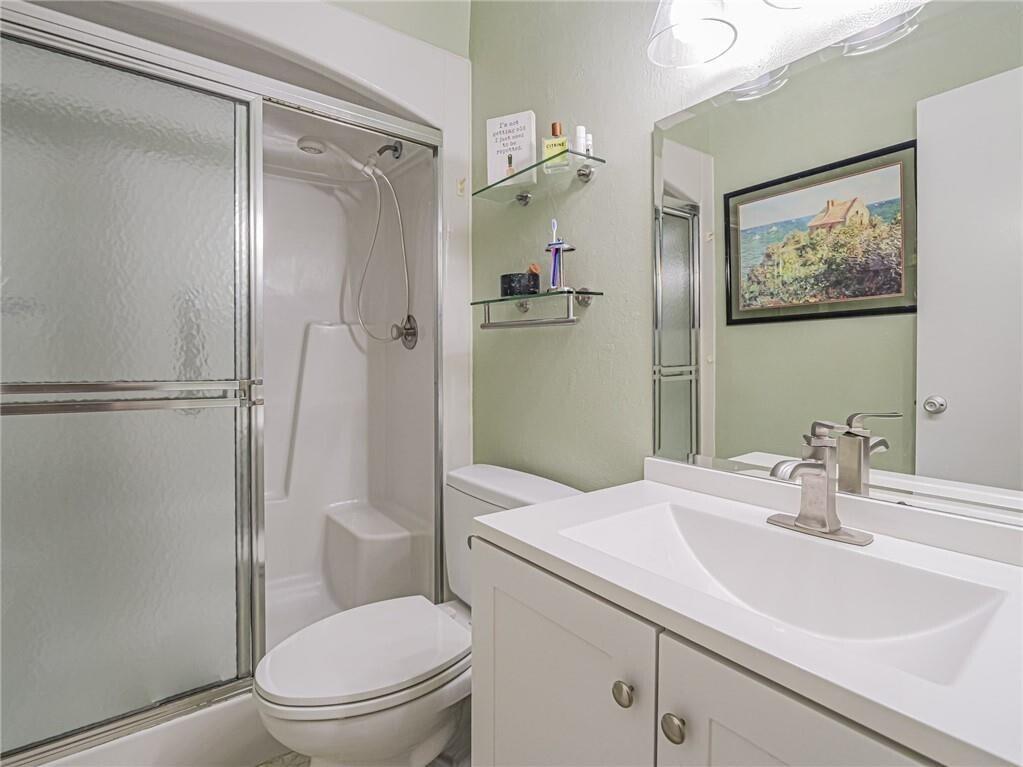 VISTA ROYALE PHASE IV BLDGS 83-111 - Residential