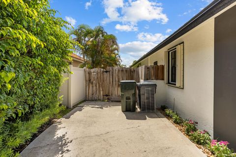 Tiny photo for 14814 Paddock Drive, Wellington, FL 33414 (MLS # B26049748)