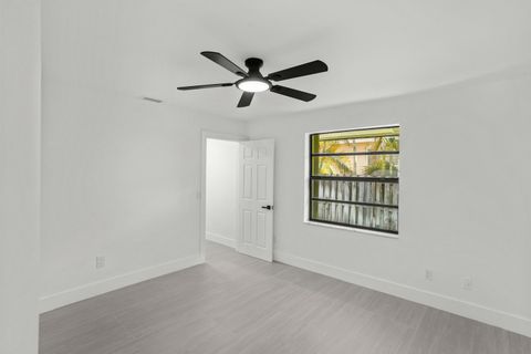 Tiny photo for 14814 Paddock Drive, Wellington, FL 33414 (MLS # B26049748)