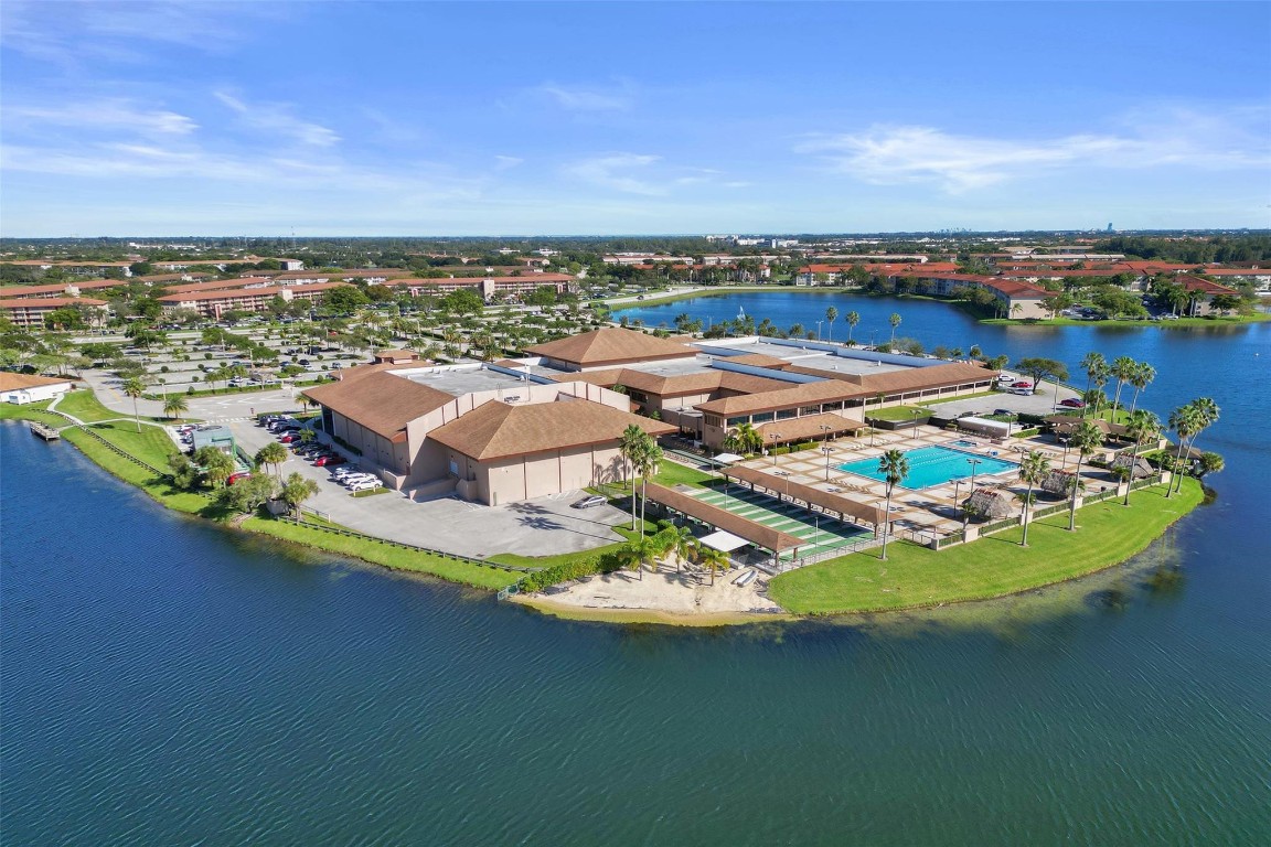 CENTURY VILLAGE-BUCKINGHM - Residential