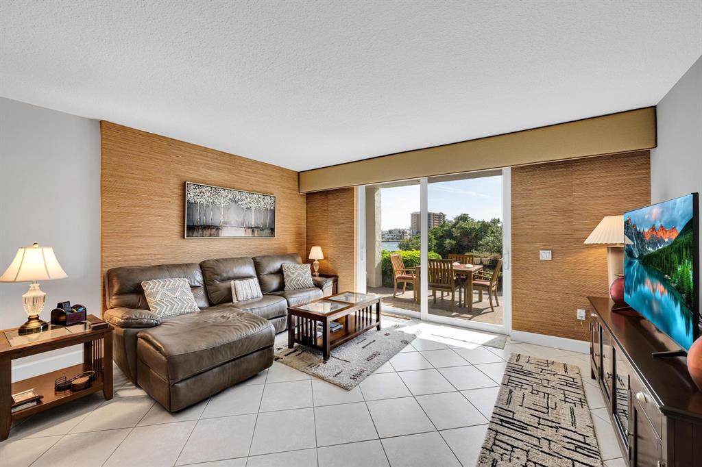 2880 NE 14th Street Causeway 110