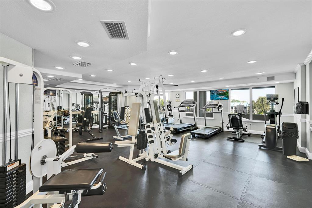 POINTE @ POMPANO BEACH CONDO - Residential