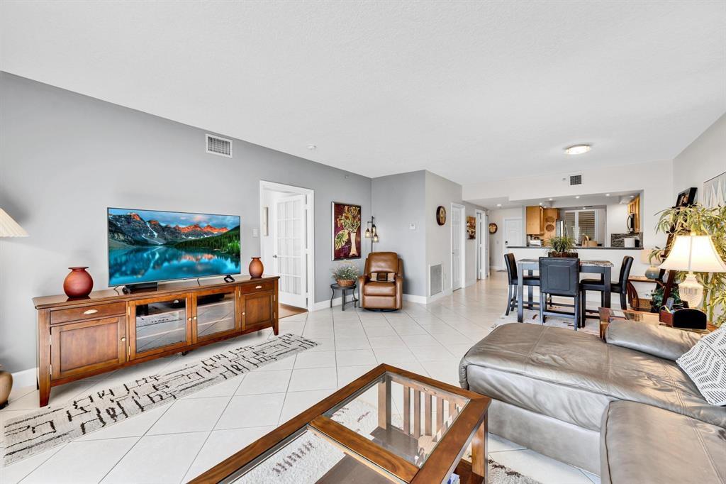 2880 NE 14th Street Causeway 110