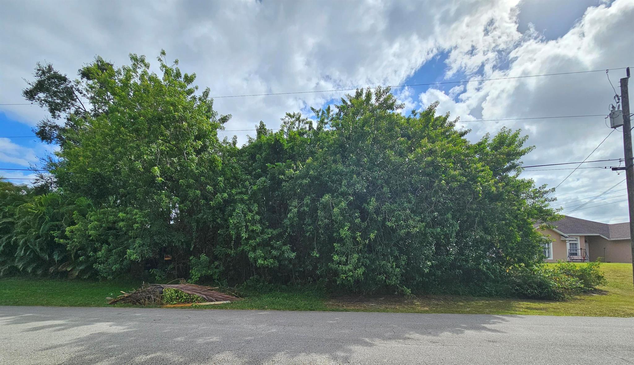 PORT ST LUCIE SECTION 34 - Land
