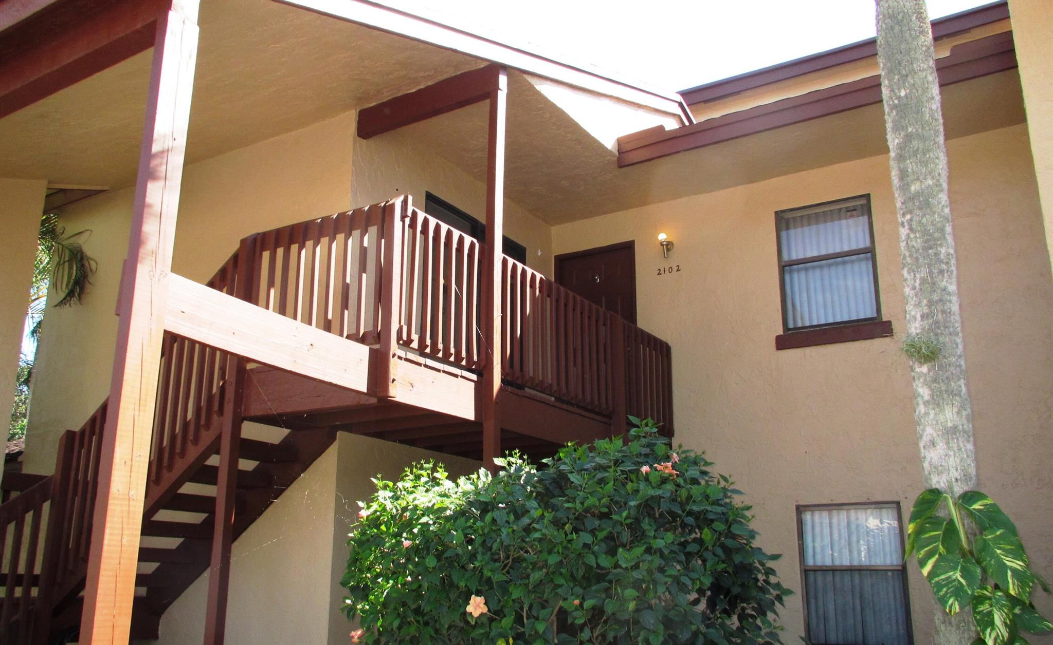 Cozy 2Br, 2Bath Corner Condo. Conveniently located close to the Community entrance and walking distance to both community pools. Washer & Dryer inside the unit. No minimum credit score required. Will not last!