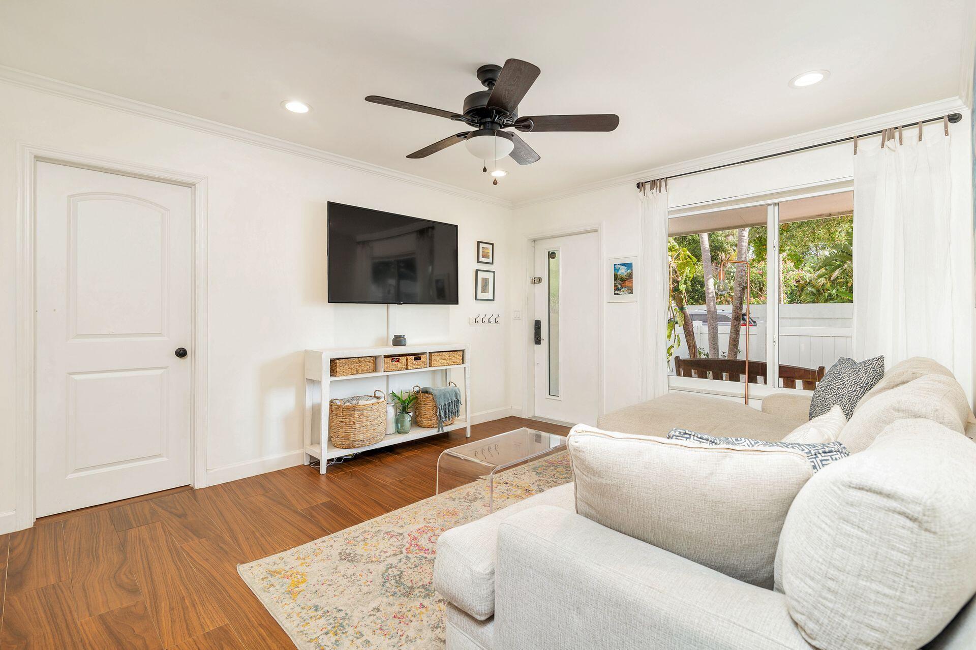 900 Sunset Road